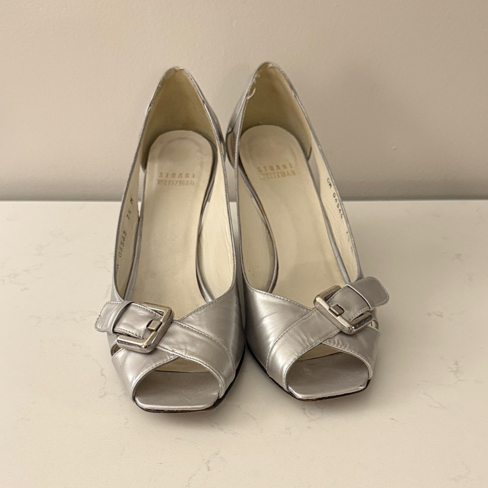 Elegant Silver Stuart Weitzman Wedge Peep-Toe Genuine Leather Shoes 7.5 $269 - Picture 2 of 12